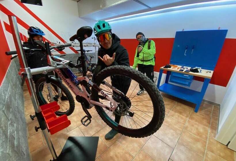 Impero Hotel Beauty & Spa   Bike