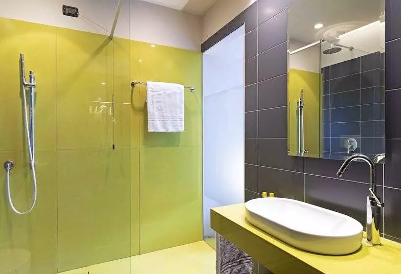 مُتل B&b Hotel Malpensa Lago Maggiore