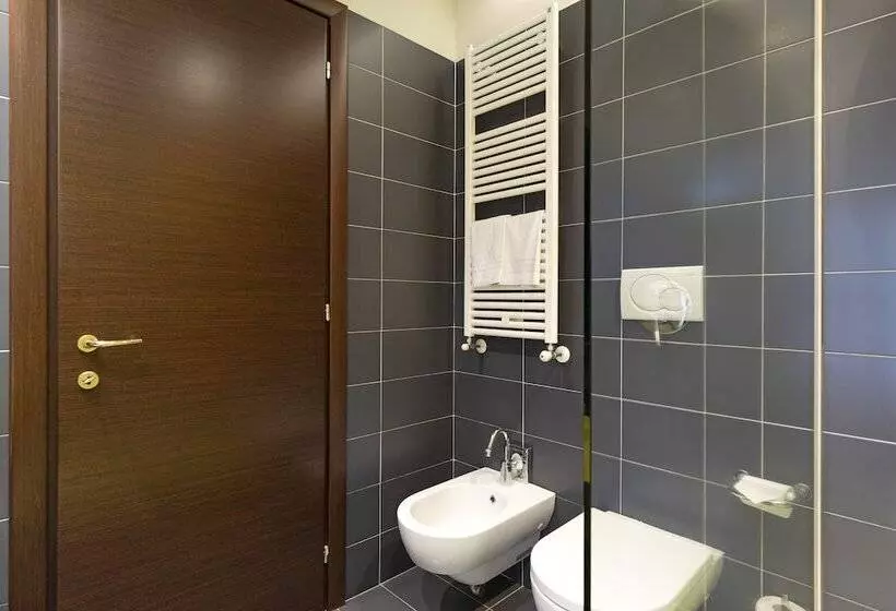 مُتل B&b Hotel Malpensa Lago Maggiore