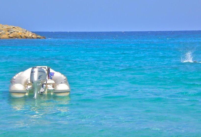 إقامة Porto Ottiolu Resort