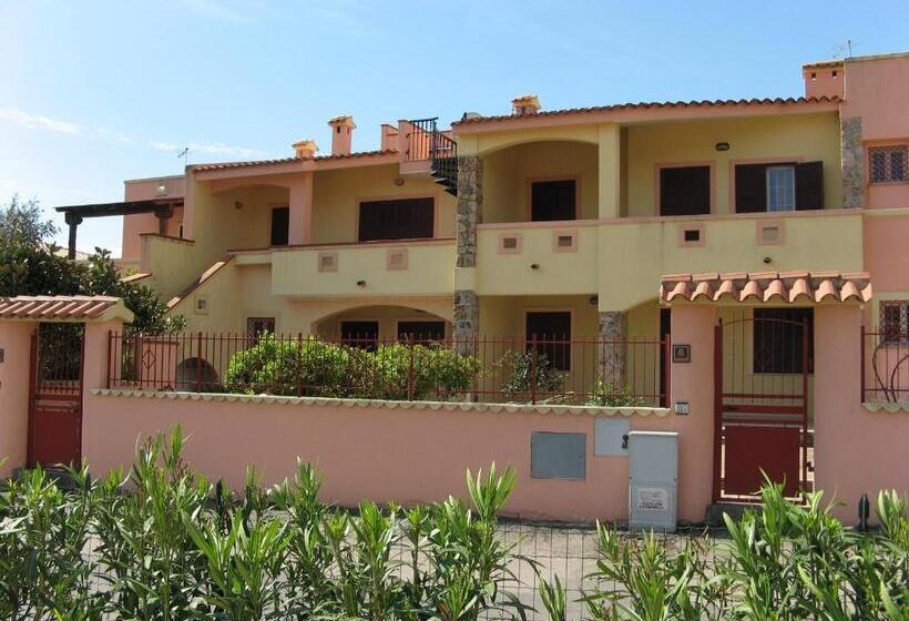 إقامة Porto Ottiolu Resort