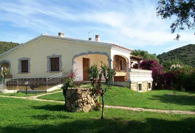 Резиденция Porto Ottiolu Resort