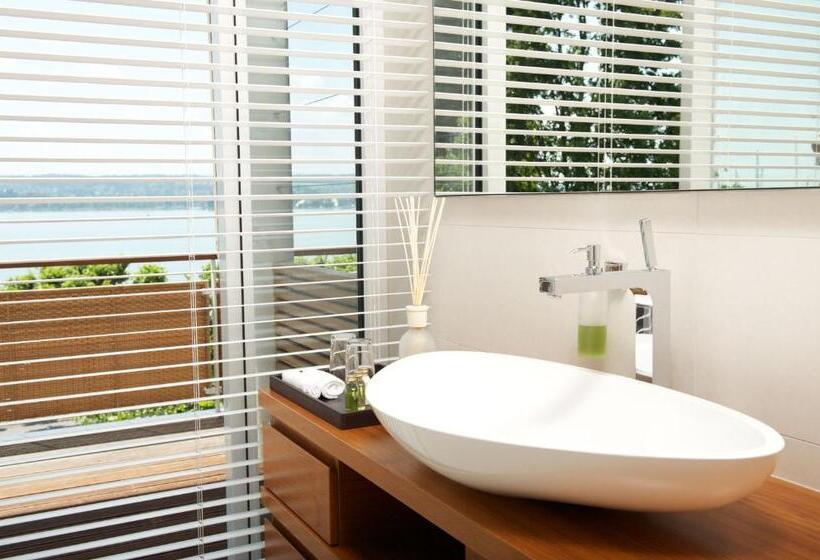 Riva   Das Hotel Am Bodensee