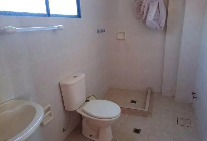 هتل Hostal Real Los Andes Del Lago