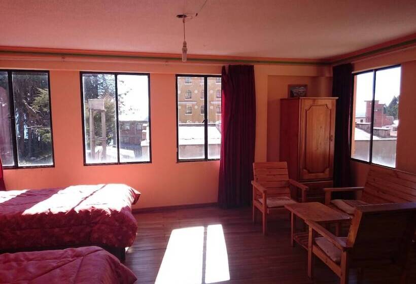 هتل Hostal Real Los Andes Del Lago