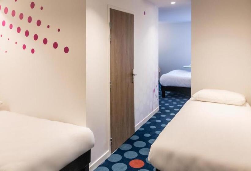 בית מלון כפרי Ibis Styles Fougeres