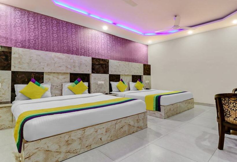 Itsy Hotels Royal Residency