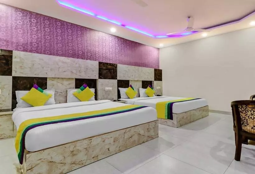 Itsy Hotels Royal Residency