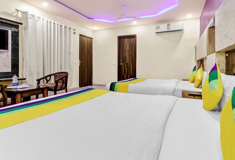 Itsy Hotels Royal Residency
