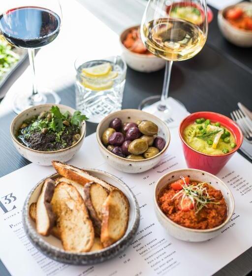 فندق Liberte 33, Bw Premier Collection