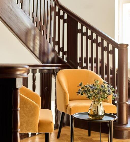 فندق Liberte 33, Bw Premier Collection