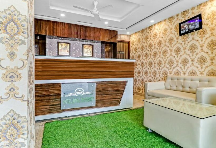 Itsy Hotels Royal Residency