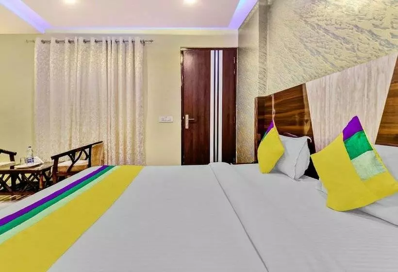 Itsy Hotels Royal Residency