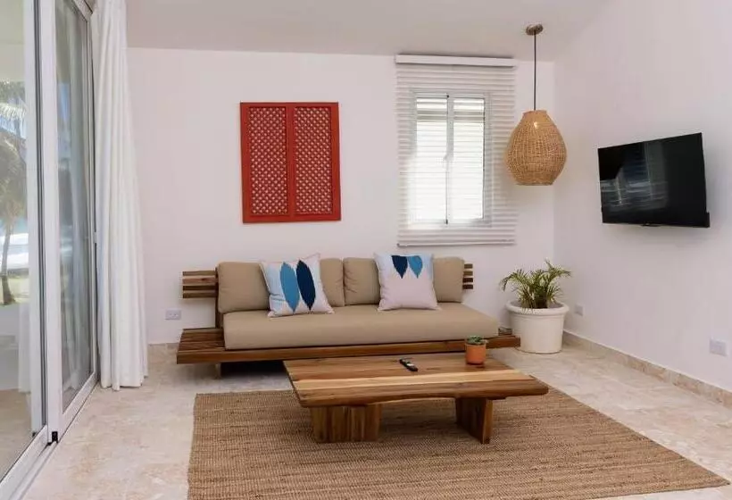 Hotelli Las Canas Beach Retreat