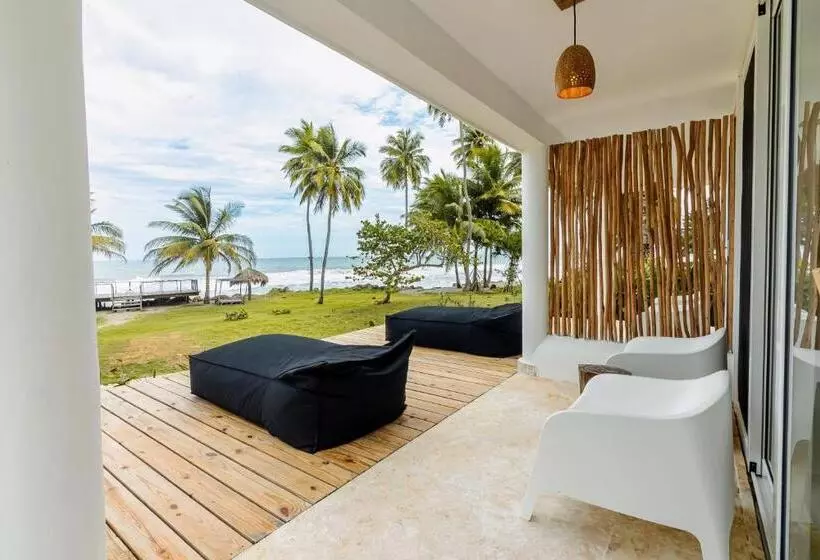 Hotelli Las Canas Beach Retreat