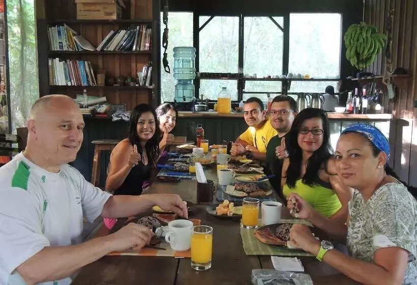 ホテル Yatama Ecolodge Sarapiqui