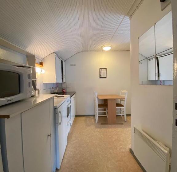 Aakenus Economy Apartments Peura