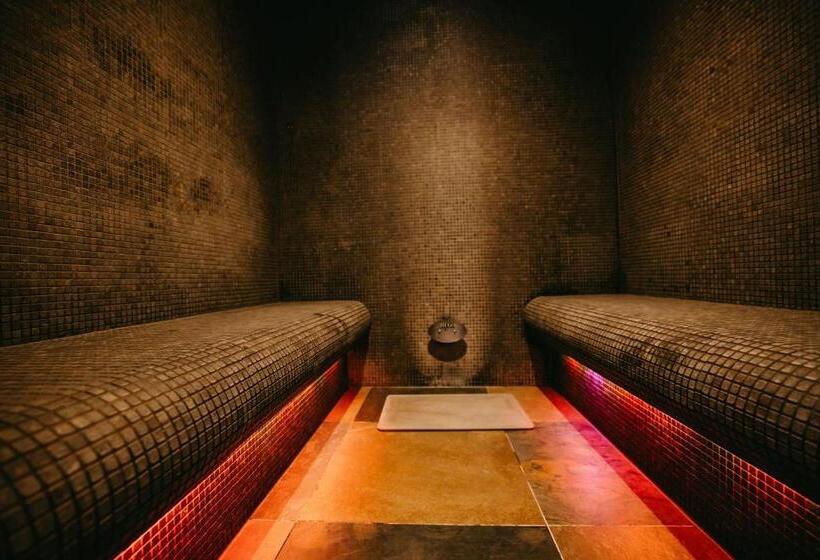 Bed and Breakfast Maas En Waal Wellness & Suites