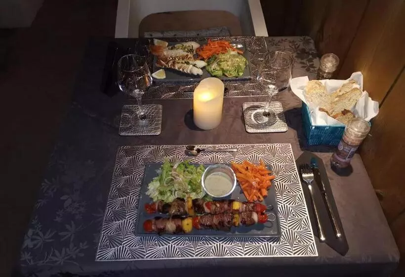 Hostal 170 Room 16 Service Appartement