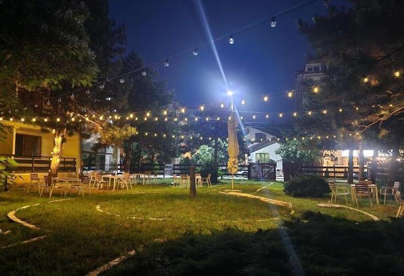 هتل Hellen Residence