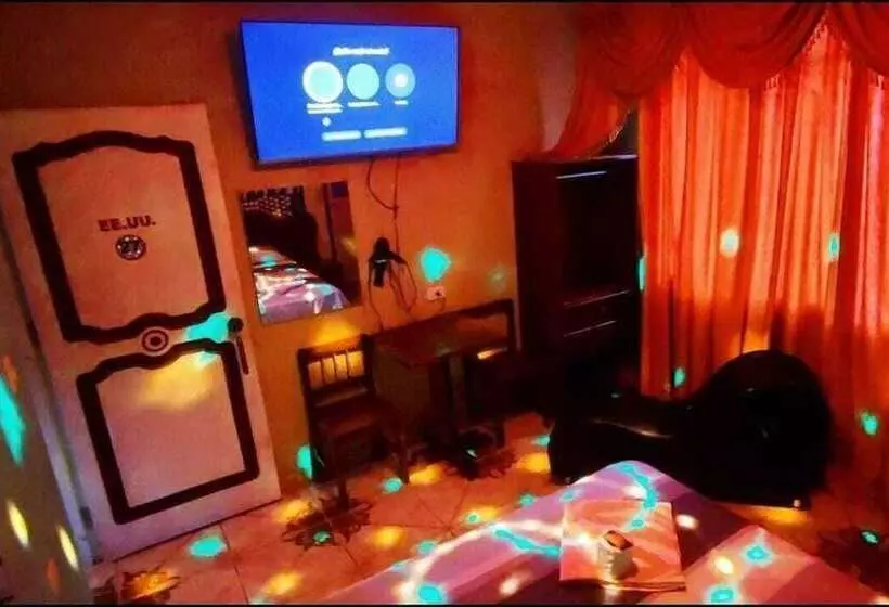 ホテル Hospedaje El Cantaro 1