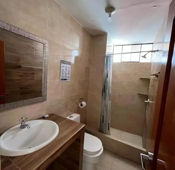 پانسیون Antara Hostal