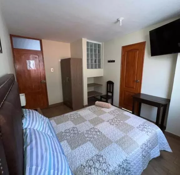 پانسیون Antara Hostal