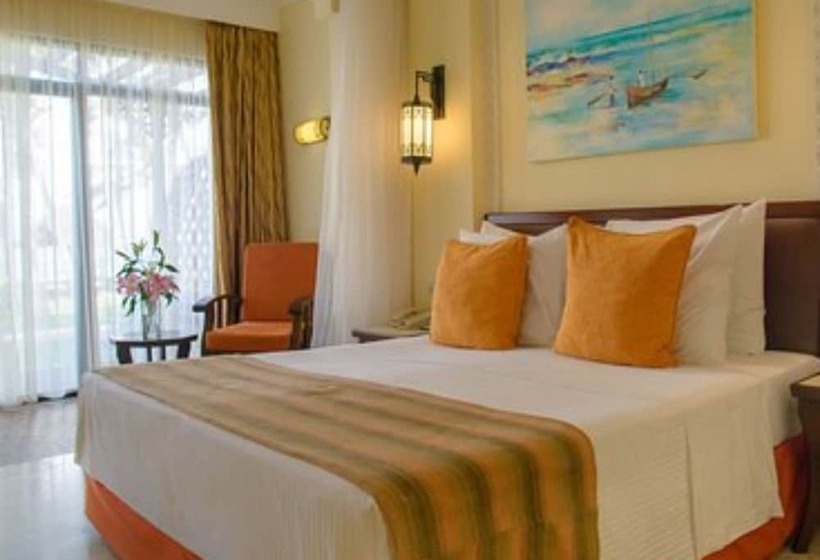 Sarova Whitesands Beach Resort Spa 2