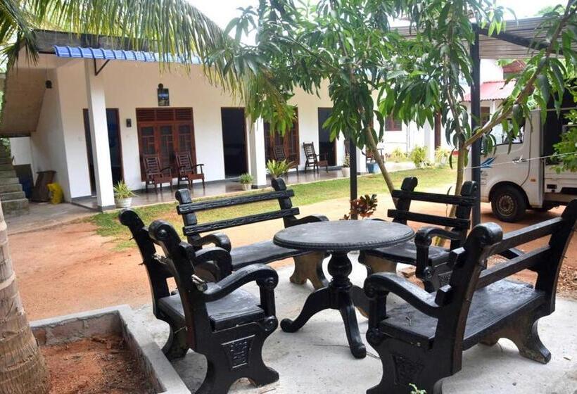 Pensão Wilpattu Lakwin Guest