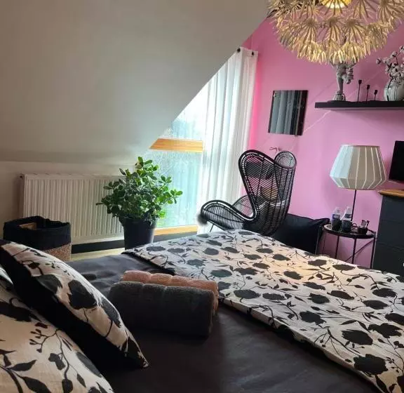 Aamiaismajoitus (B&B) Chez Béa