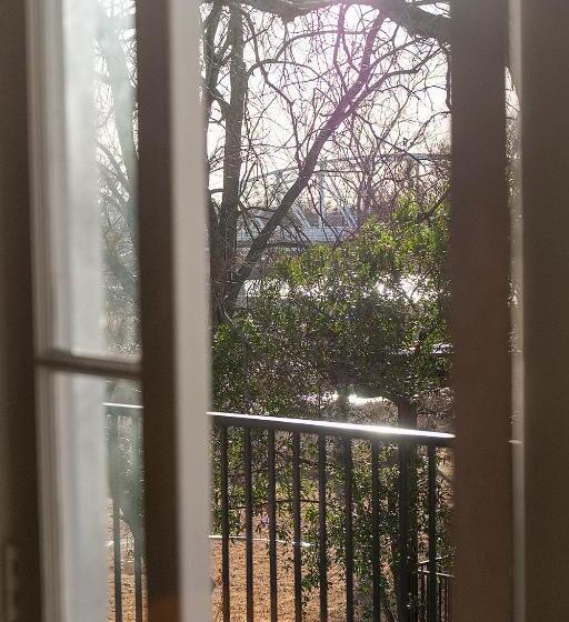 Dabbs Hotel Bed And Breakfast