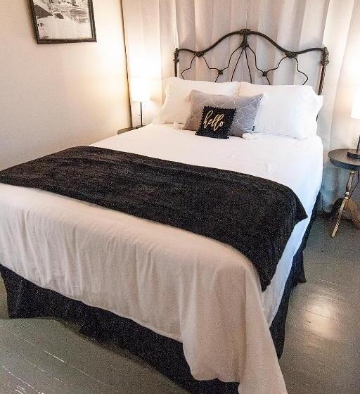 Dabbs Hotel Bed And Breakfast