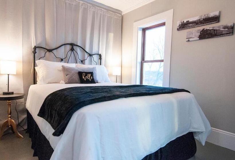 Dabbs Hotel Bed And Breakfast