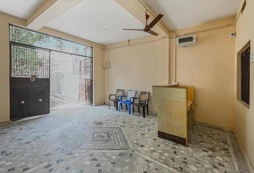 فندق Oyo 87147 Welcome Stays