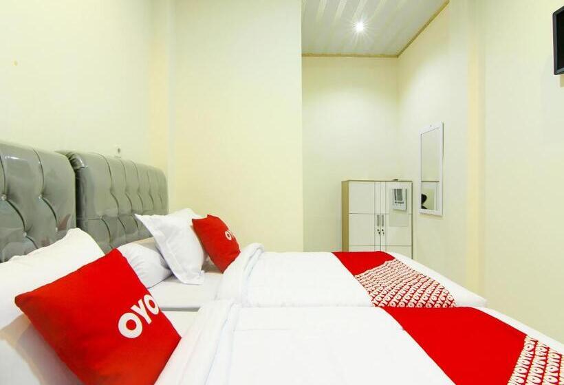 בית מלון כפרי Oyo 90978 Khalifi Guesthouse Syariah