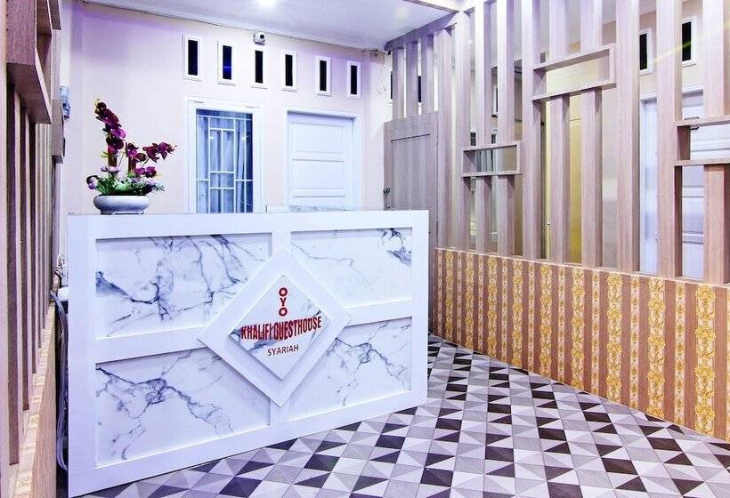 בית מלון כפרי Oyo 90978 Khalifi Guesthouse Syariah