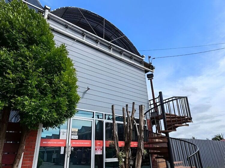 فندق Grapevine Garden