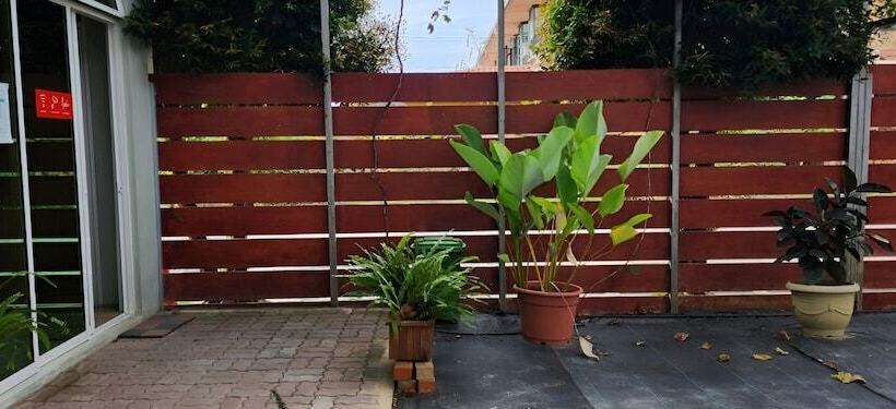 فندق Grapevine Garden