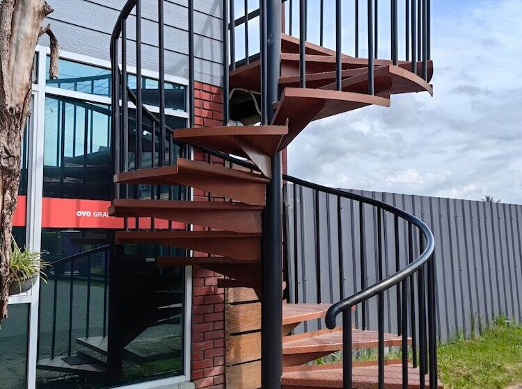 فندق Grapevine Garden