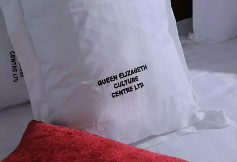 Hotel Queen Elizabeth Safari Lodge