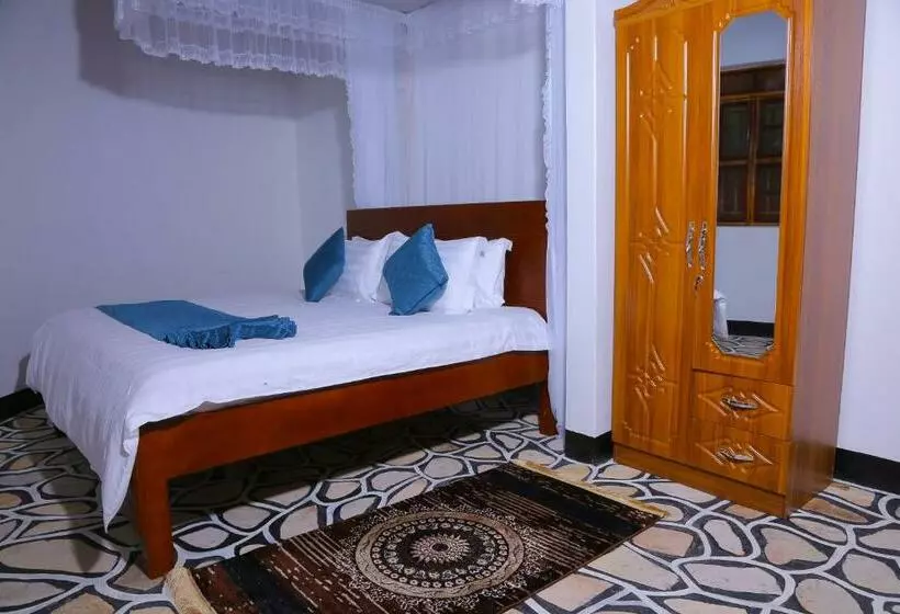 Hotel Queen Elizabeth Safari Lodge