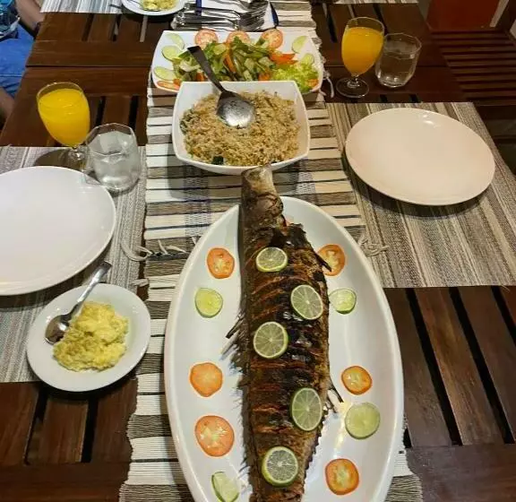 پانسیون Aloha Inn