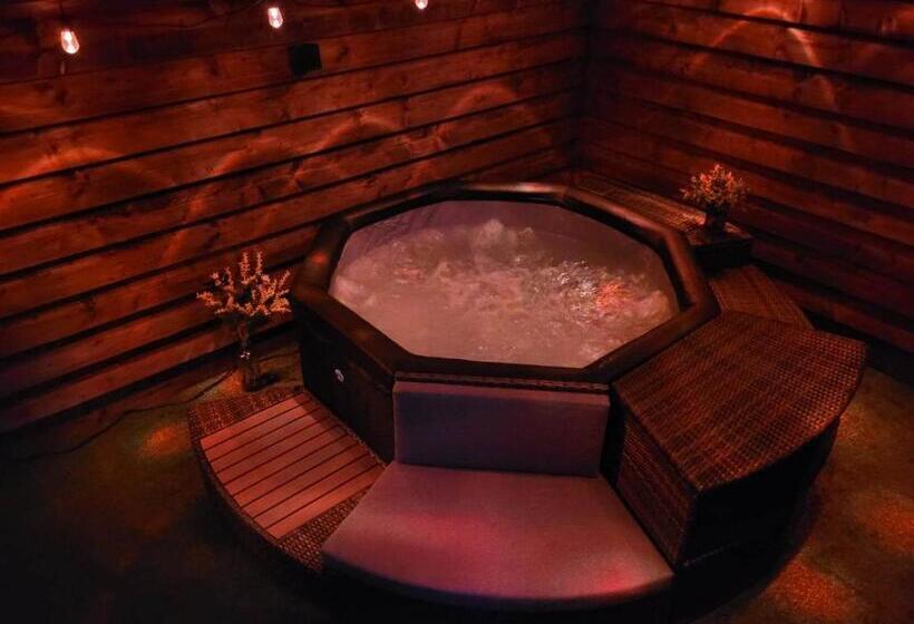 Пансион Chambre Merlot, Piscine Et Spa, Proche St Emilion