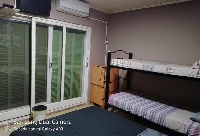 Pensionat Guembe Al Rio Hostel