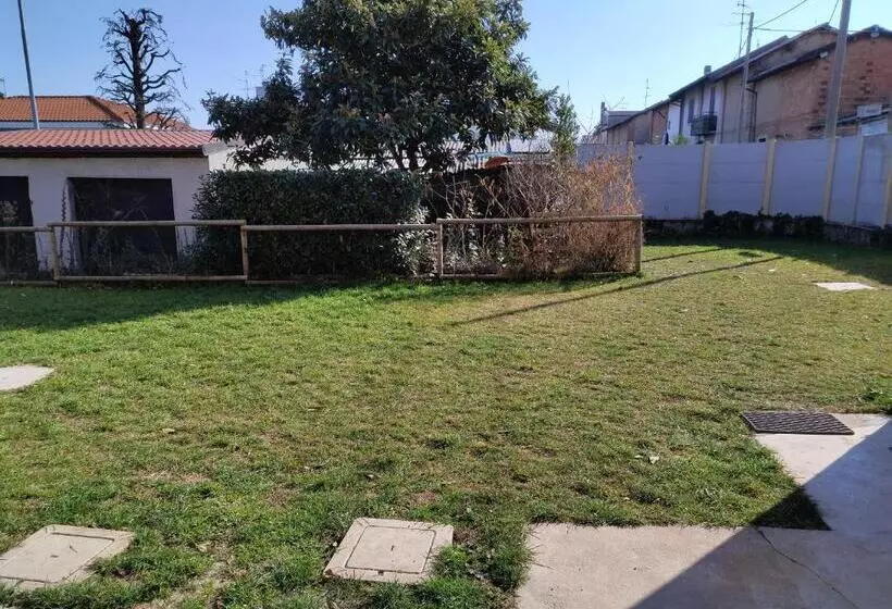 ペンション Villa Ara Rossa