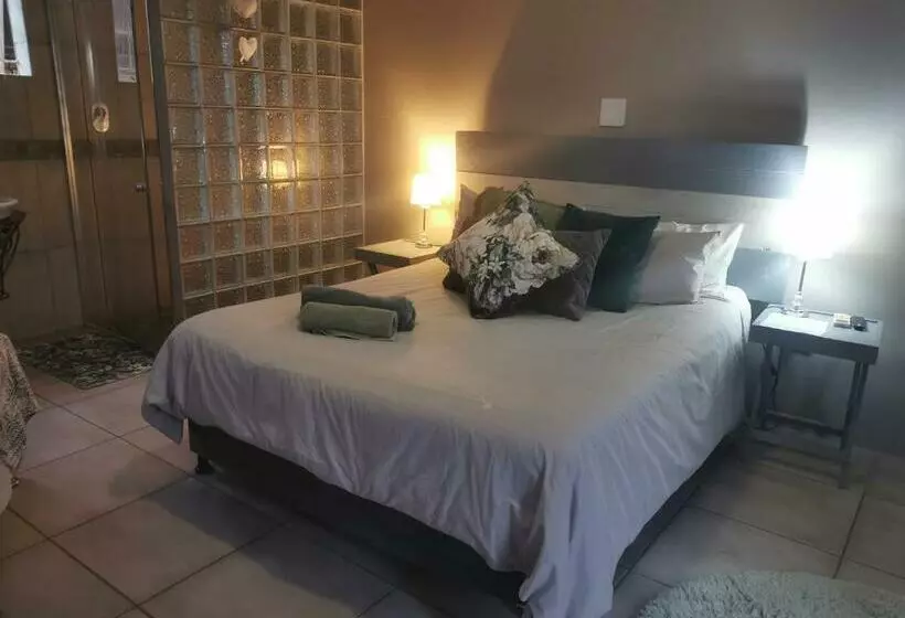 Aamiaismajoitus (B&B) Adams  Mtoti