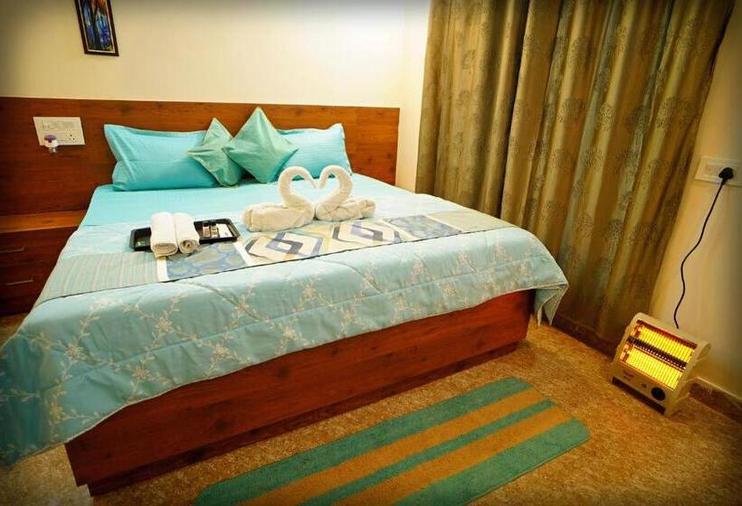 Creek Forest  Riverside Boutique Resort