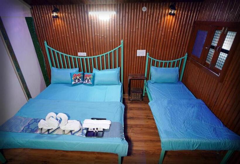 Creek Forest  Riverside Boutique Resort