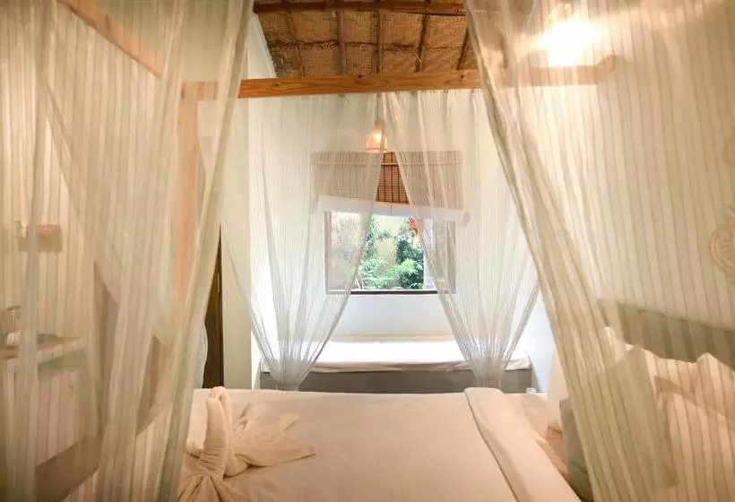 Hôtel Amadi Beach Front Resort