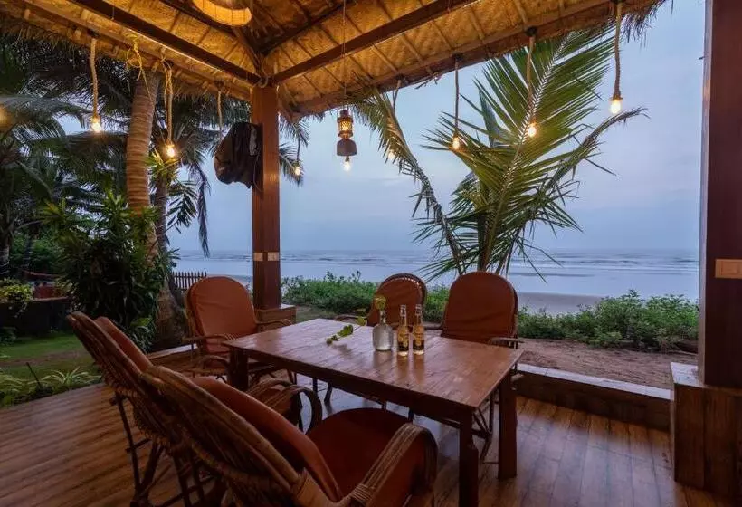 Hôtel Amadi Beach Front Resort